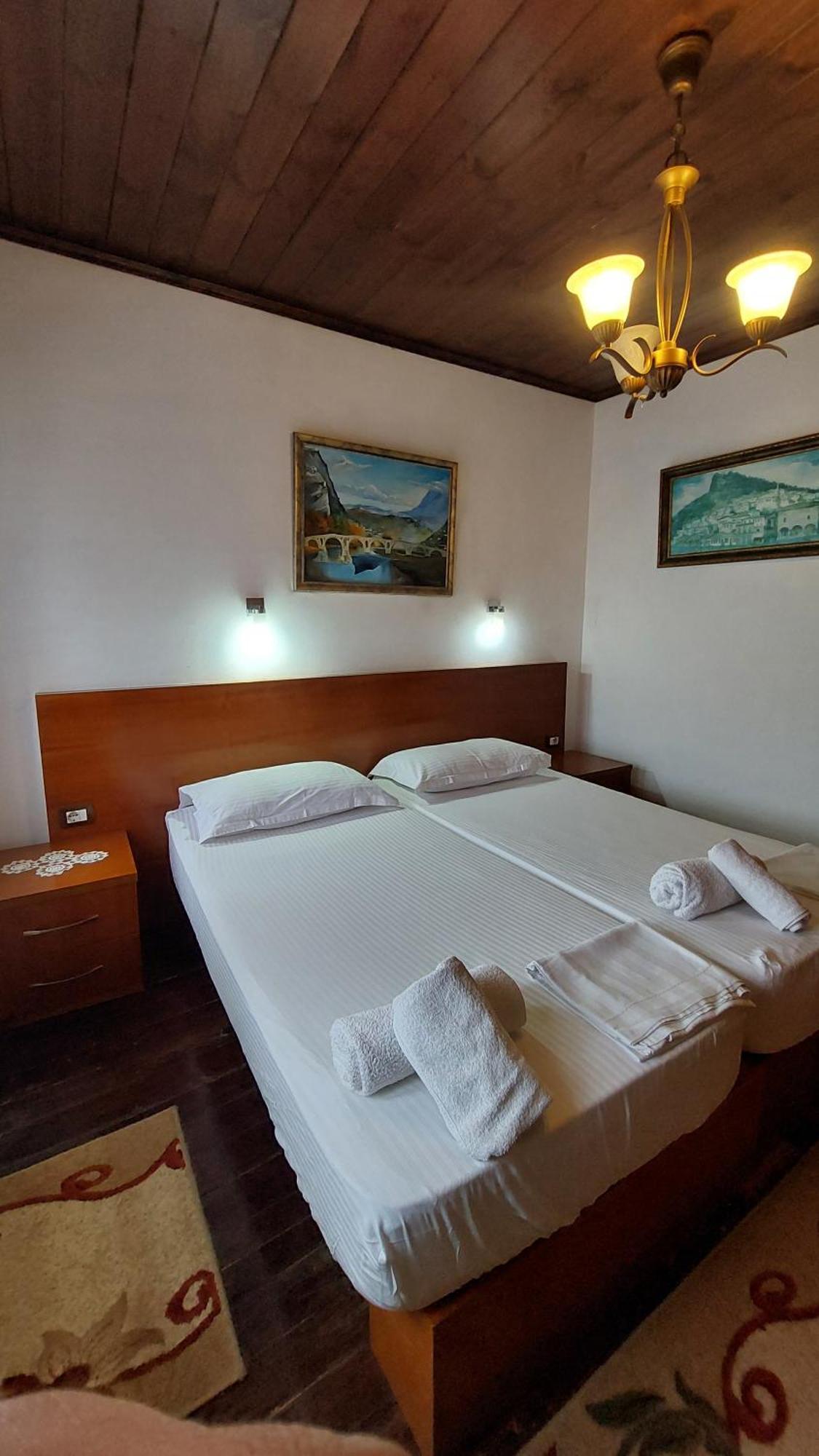 Hotel Old Town Hava Baci Berat Exterior foto
