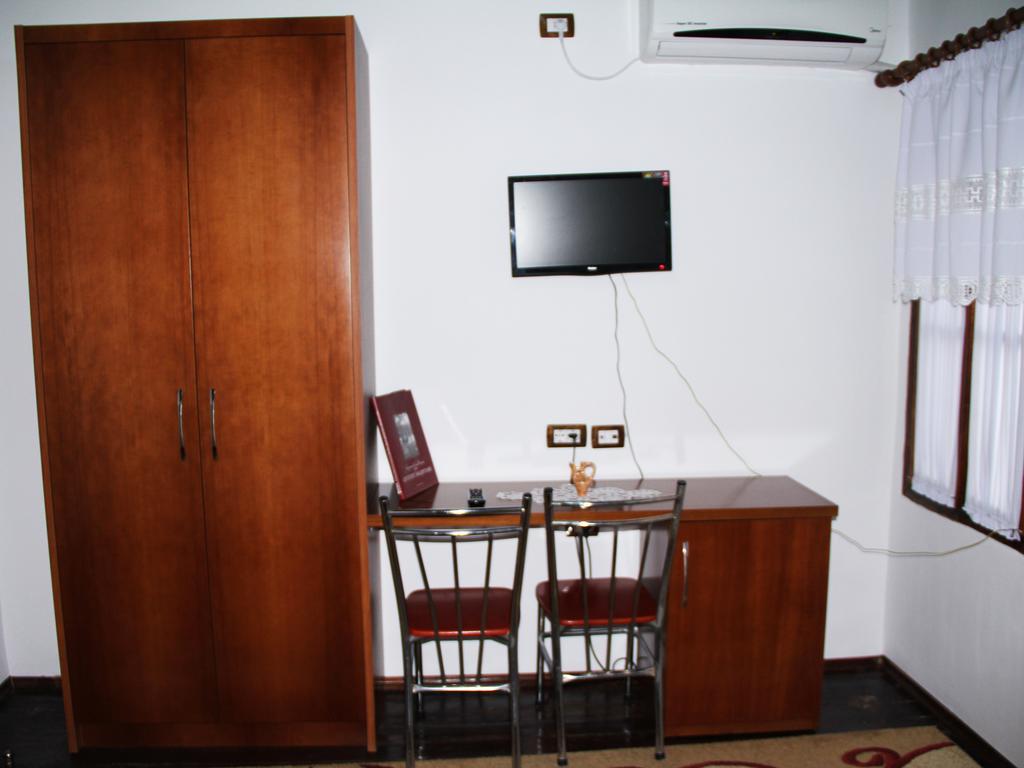 Hotel Old Town Hava Baci Berat Exterior foto